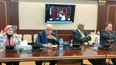 خبراء يوصون أولياء الأمور بتنظيم دخول أطفالهم على وسائط التواصل الاجتماعي