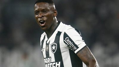 متفوقا على ميسي.. مهاجم بوتافوجو أفضل لاعب بأمريكا الجنوبية