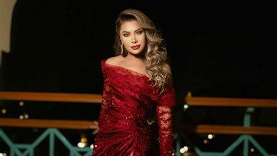 بالأحمر .. نوال الزغبي تهنئ متابعيها بالعام الجديد