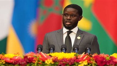 رئيس السنغال يعلن إنهاء الوجود العسكري الأجنبي في بلاده عام 2025
