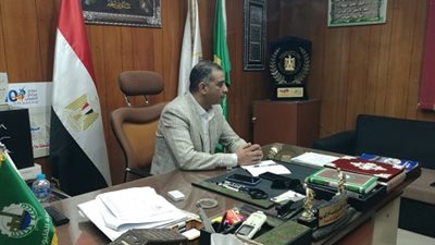 مدير رياضة القليوبية يناقش استراتيجيات التطوير مع لجنة الاستثمار
