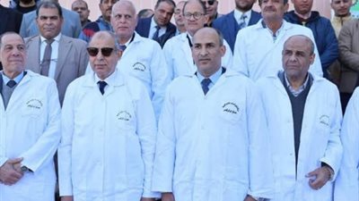 محافظ المنيا يشهد بدء موسم توريد القصب بمصنع سكر أبوقرقاص