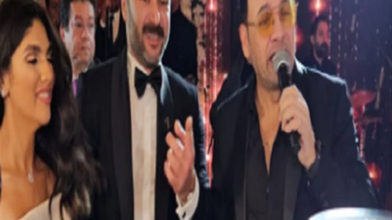 مصطفى قمر