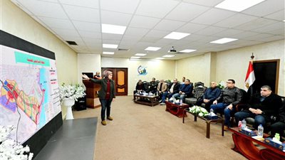 وزير الإسكان: مدينة السويس الجديدة بوابة استثمارية وسياحية متميزة