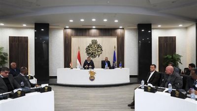 مؤتمر صحفى لوزير الإسكان ومحافظ أسوان لعرض مشكلة مياه الشرب