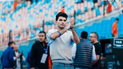 ببيغمى عليا لما بسمع الأرقام دي .. شاهد علاء نبيل عن المبلغ الذي يطلبه زيزو