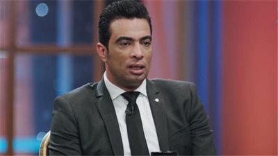 كان نفسي الحضري يكمل في الأهلي .. شاهد رسائل شادي محمد لأكرم توفيق وكولر