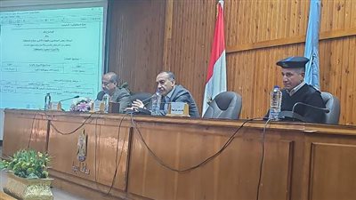 محافظ أسيوط يطلق خطة للنهوض بالأسر الأكثر احتياجًا بالقرى
