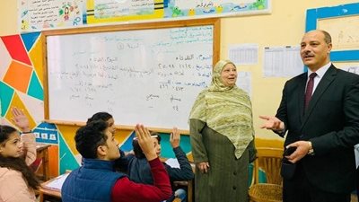 ٦٤٨١٨٣طالبا فى امتحانات صفوف النقل بمدارس الاسكندريه