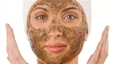 اصنعيها في المنزل .. 3 مقشرات طبيعية للبشرة