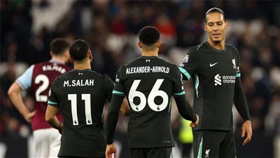 روبي فاولر يتوقع مستقبل محمد صلاح وفان دايك وأرنولد مع ليفربول
