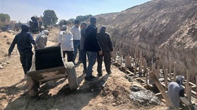 رئيس مدينة الطود يتابع انشاء السوق الحضرى وأرض الاصطفاف