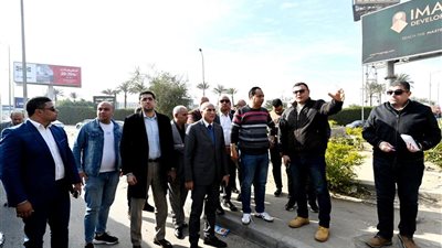 جولة مفاجئة لوزير الإسكان على عدد من المحاور الرئيسية بـ ٦ أكتوبر