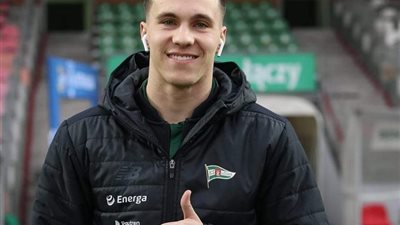 شاهد .. الهواري يكشف تفاصيل رحيل عمر فرج وموقف الزمالك من ميشالاك