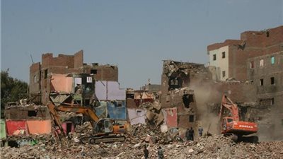 استكمال هدم عقارات حكر السكاكينى بالشرابية