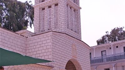 آلاف الأقباط والمسلمين يتوافدون للاحتفال بمولد العذراء ببنى سويف