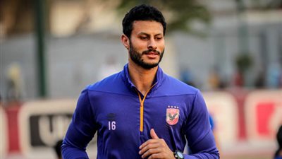 تدريبات قوية لرباعي حراس مرمى الأهلي في المران المسائي
