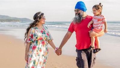 مصارع يخنق رجلاً حتى الموت أمام زوجته.. صور