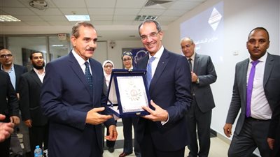تعاون معهد تكنولوجيا المعلومات وهندسة اسيوط لاعداد تدريب تطبيقي للطلاب
