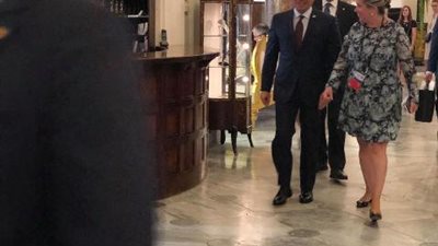 السيسي يغارد فندق القصر عقب لقائه ترامب.. فيديو