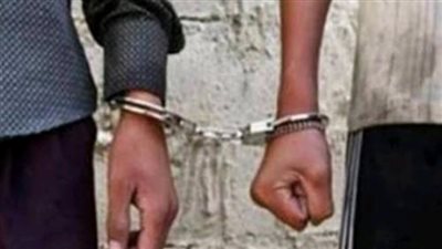 ضبط عاطلين تخصصا فى سرقة السيارات 