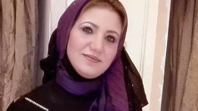 خلف الأبواب المغلقة