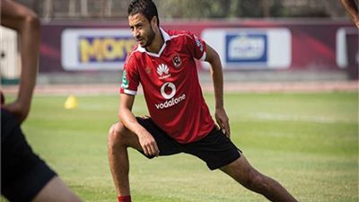 تدريبات تأهيلية منفردة لباسم علي في مران الأهلي