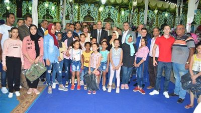 فى معرض أهلا بالمدارس ٠٠انسانية المحافظ ٠٠تهزم جحود رجال الأعمال بالغربية بالضربة القاضية