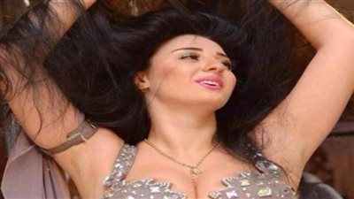 تفاصيل منع الراقصات المصريات والأجنبيات من العمل