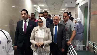 وزيرة الصحة تتابع سير العمل بمستشفى السلام ببورسعيد