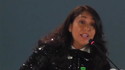 هيفاء المنصور.. تبكى فى المؤتمر الصحفى لفيلمها 