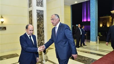 توافد كبار رجال الدولة علي عزاء والد وزير التجارة والصناعة بمسجد المشير