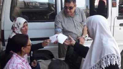 حى المعصرة يبدء تفعيل تجربة انتقال المركز التكنولوجى المتنقل لخدمة المواطنين.
