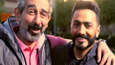 مصطفى هريدي يكشف سر علاقته وصداقته بتامر حسني .. فيديو