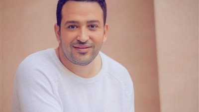 عزاء والد الشاعر تامر حسين بمسجد الشربتلي.. اليوم