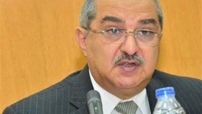 رئيس جامعة أسيوط صرف مكافأة شهر لكافة العاملين بالجامعة