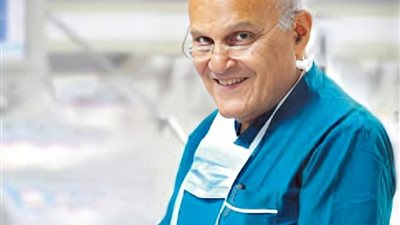 آطلاق آسم مجدي يعقوب علي صالة كبار الزوار بمطار أسوان الدولي