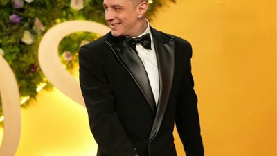 أحمد الفيشاوى يداعب هشام ماجد من حفل جوائز Joy Awards