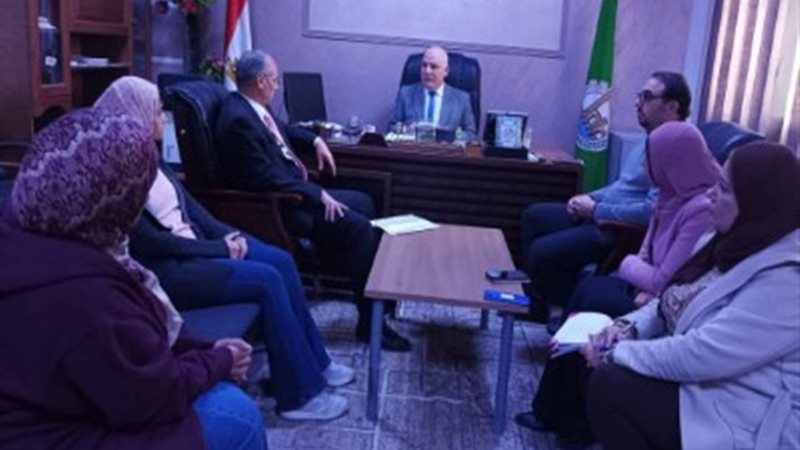 الاستاذ الدكتور اسامه