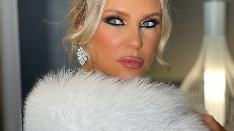الفنانة شيرين رضا