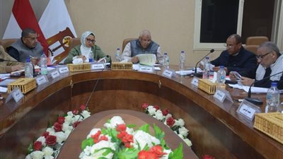 الزملوط يوجه بانهاء اعمال مركز تأهيل الداخلة تمهيدًا لافتتاحه