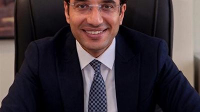 فاروق يجدد الثقة في أحمد كمال معاوناً لوزير التموين