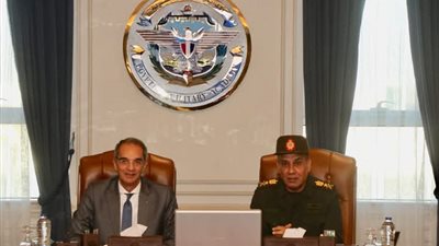 تعاون بين وزارة الإتصالات والأكاديمية العسكرية لتأهيل 3000 طالب فى العلوم التكنولوجية الحديثة