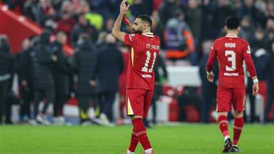 محمد صلاح يثير حيرة جماهير ليفربول حول مستقبله بعد الفوز علي ليل
