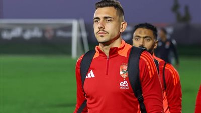 جراديشار والعش.. على رأس قائمة الأهلي لمواجهة بيراميدز بالدورى