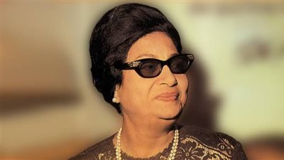 يا ترى السر إيه ..قصة ارتداء كوكب الشرق أم كلثوم النظارة السوداء