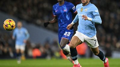 بسبب ضم مرموش .. لاعب مانشستر سيتي يعرض خدماته على برشلونة