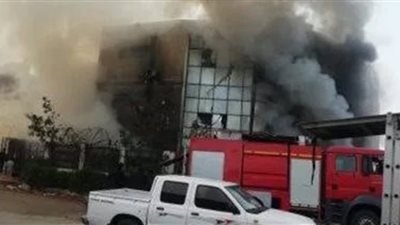 انتداب المعمل الجنائي لمعاينة حريق مبنى الشهر العقاري في عين شمس
