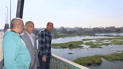 سكرتير بنى سويف يتفقد مخرات السيول بسنور وبياض شرق النيل