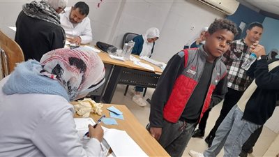 الكشف على 1562 حالة وإجراء 15 عملية لجامعة الأزهر بحلايب وشلاتين